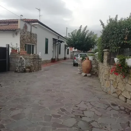 Appartamento A Schiera Nei Pressi Del Mare *
